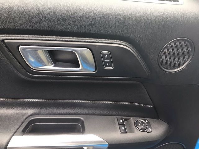2022 Ford Mustang EcoBoost