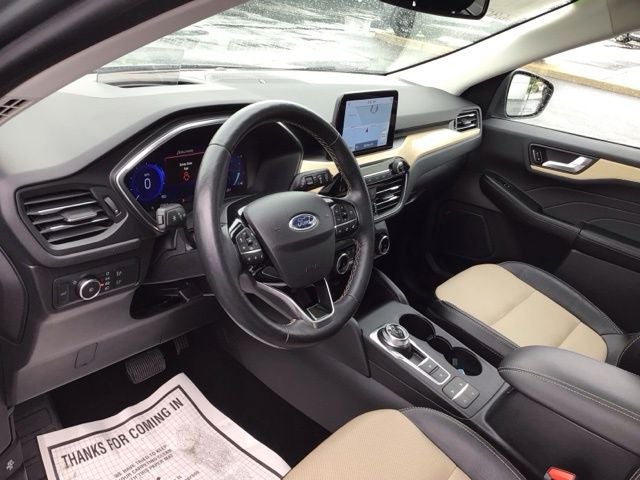 2022 Ford Escape Titanium
