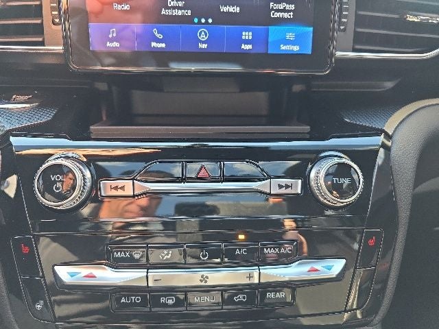 2024 Ford Explorer ST-Line