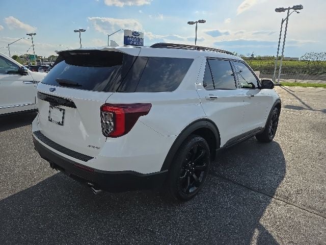 2024 Ford Explorer ST-Line
