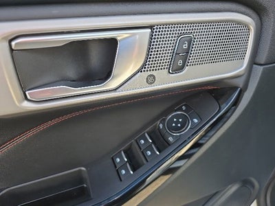 2024 Ford Explorer ST-Line
