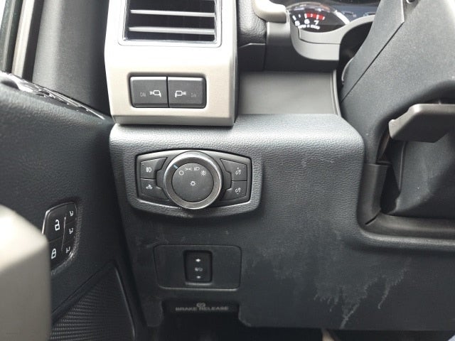 2022 Ford F-350SD Lariat