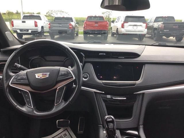 2022 Cadillac XT5 Sport