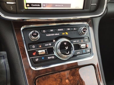 2018 Lincoln Continental Select