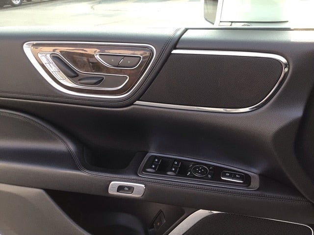 2018 Lincoln Continental Select