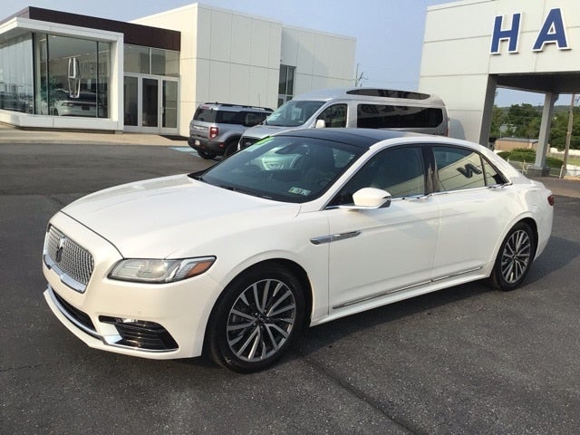 2018 Lincoln Continental Select