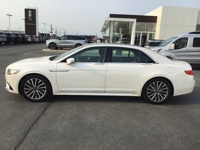2018 Lincoln Continental Select