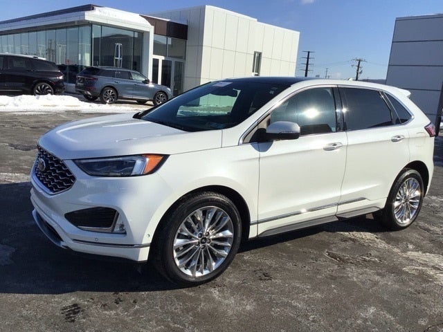 2022 Ford Edge Titanium