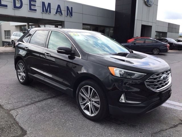 2023 Ford Edge Titanium