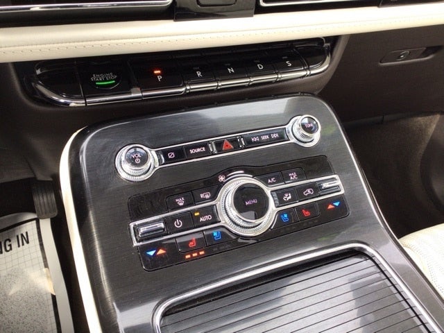 2022 Lincoln Nautilus Black Label