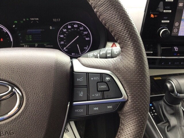 2023 Toyota Sienna Platinum 7 Passenger