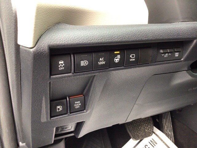 2023 Toyota Sienna Platinum 7 Passenger