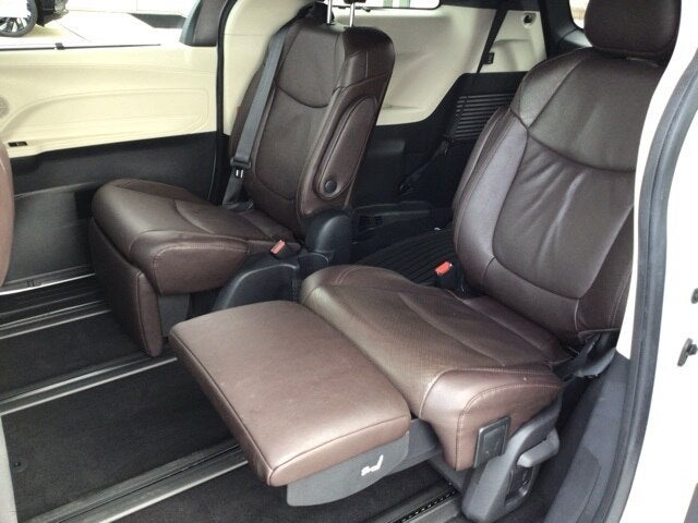 2023 Toyota Sienna Platinum 7 Passenger