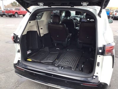 2023 Toyota Sienna Platinum 7 Passenger