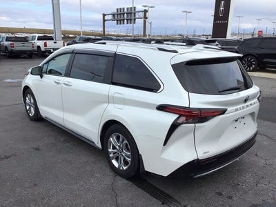 2023 Toyota Sienna Platinum 7 Passenger