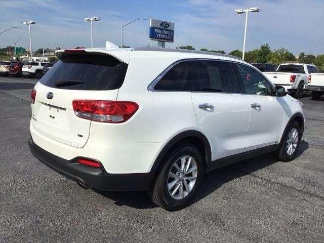 2018 Kia Sorento LX