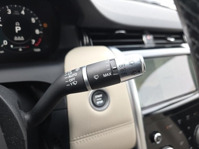 2022 Land Rover Discovery Sport SE