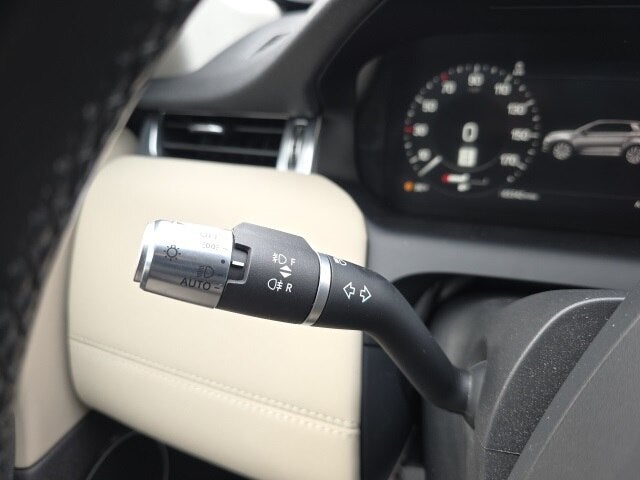 2022 Land Rover Discovery Sport SE