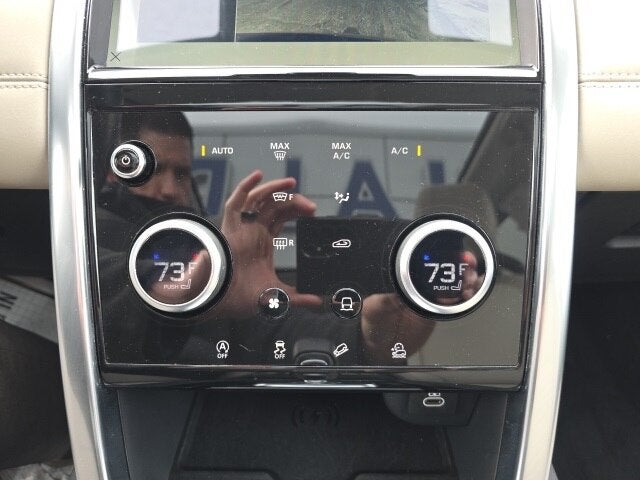 2022 Land Rover Discovery Sport SE