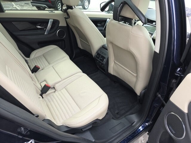 2022 Land Rover Discovery Sport SE