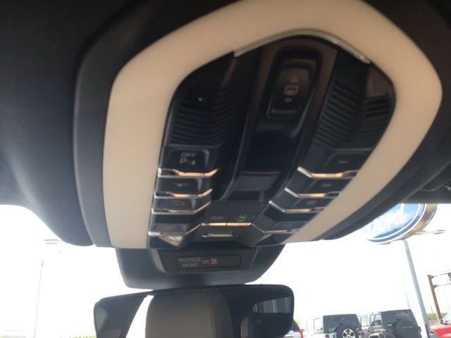 2019 Porsche Macan Base