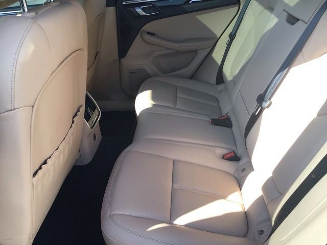 2019 Porsche Macan Base