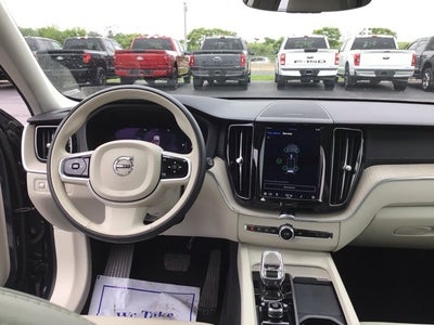2022 Volvo XC60 B6 Inscription