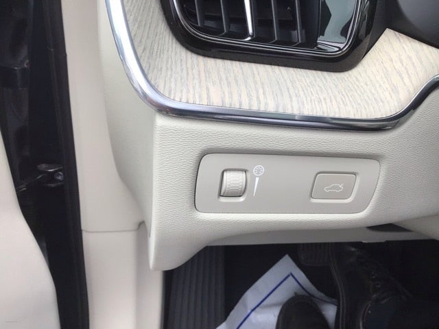 2022 Volvo XC60 B6 Inscription