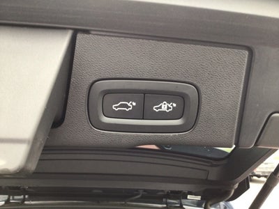 2022 Volvo XC60 B6 Inscription