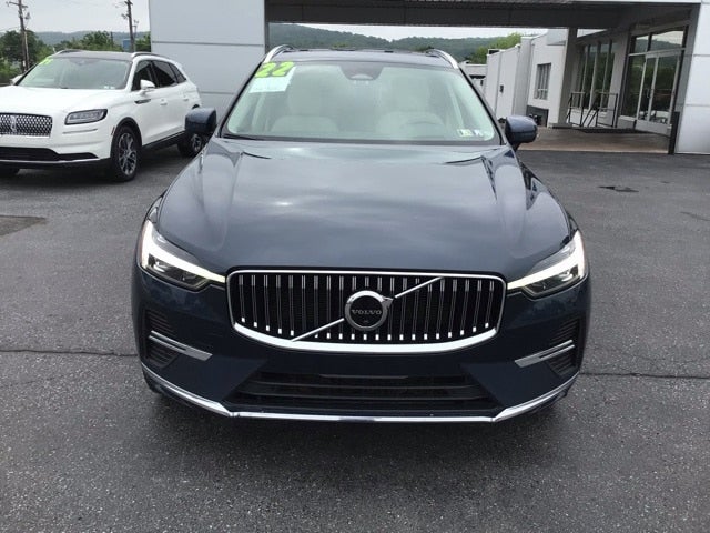 2022 Volvo XC60 B6 Inscription