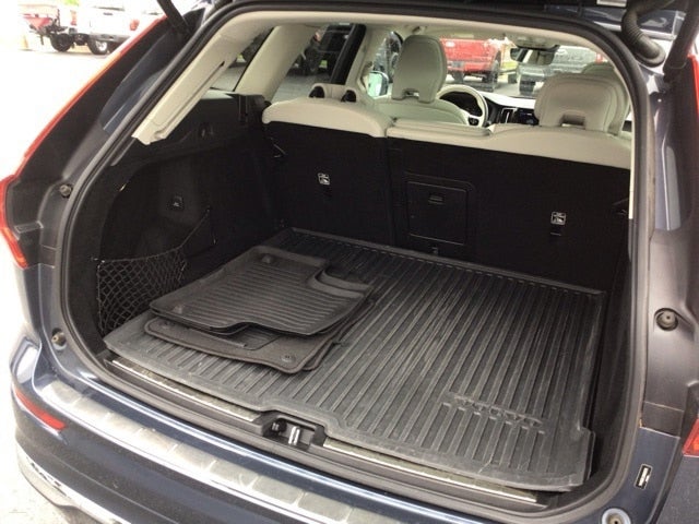 2022 Volvo XC60 B6 Inscription