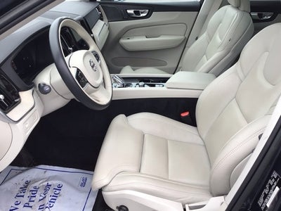 2022 Volvo XC60 B6 Inscription