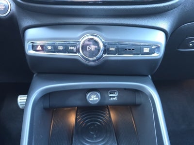 2019 Volvo XC40 R-Design