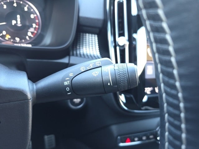 2019 Volvo XC40 R-Design