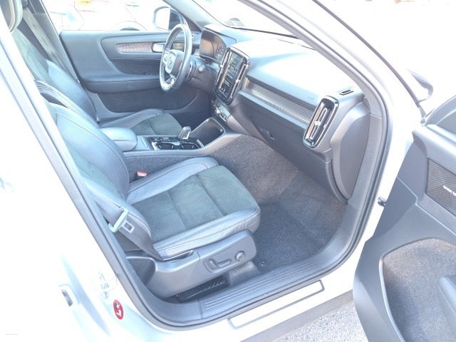 2019 Volvo XC40 R-Design