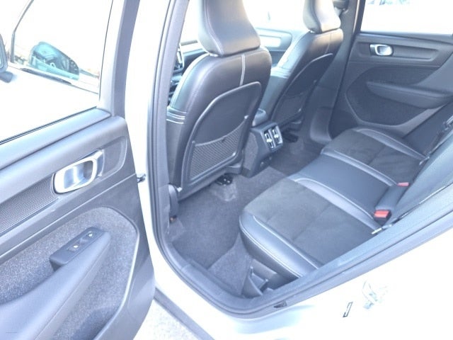 2019 Volvo XC40 R-Design