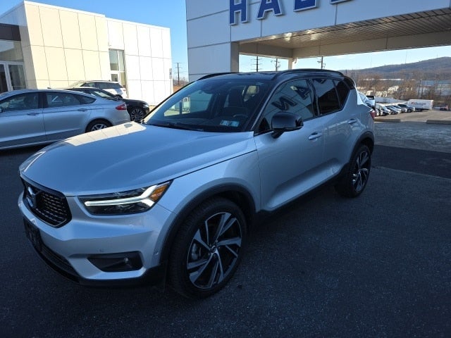 2019 Volvo XC40 R-Design