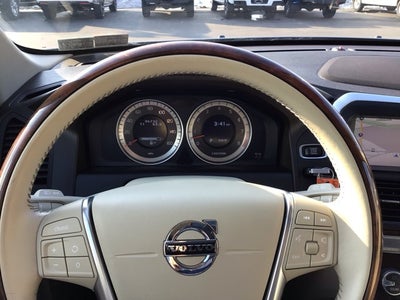 2012 Volvo XC60 3.2 Platinum