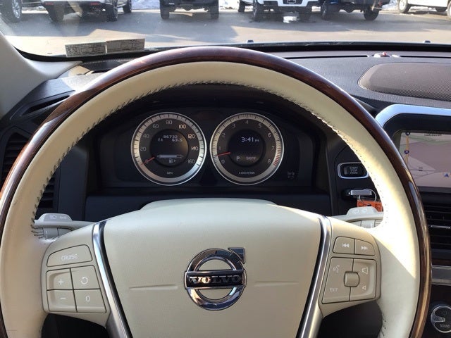 2012 Volvo XC60 3.2 Platinum