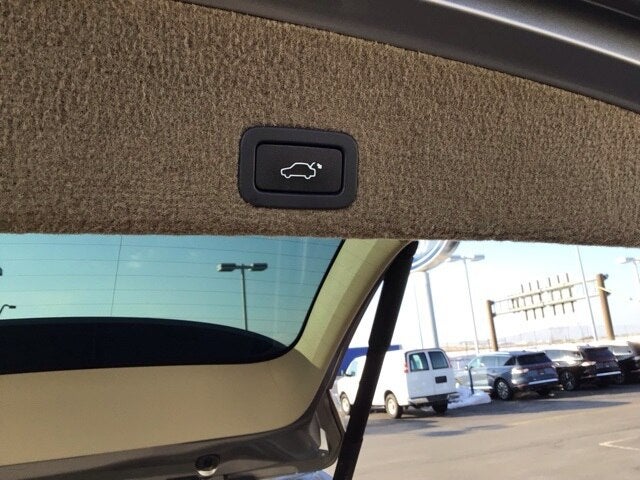 2012 Volvo XC60 3.2 Platinum