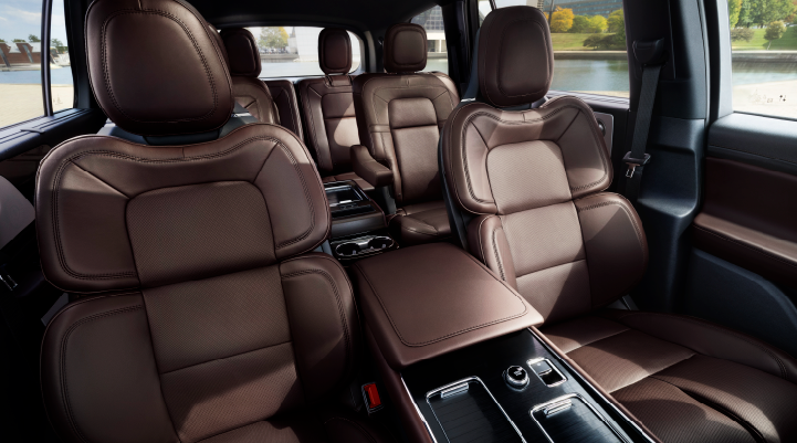 The cabin of the 2025 Lincoln Aviator® SUV is shown with black and brown accents. | Haldeman Lincoln in Allentown PA