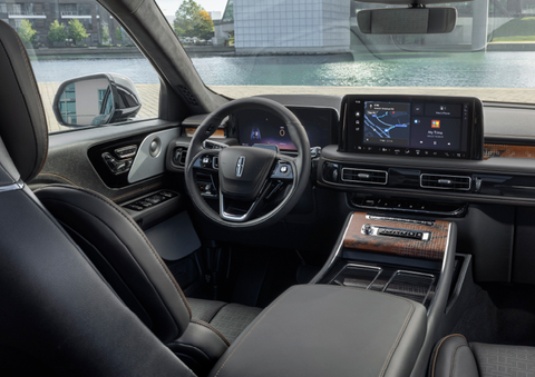 The interior of the 2025 Lincoln Aviator® SUV is shown parked with a view of a harbor through the windshield. | Haldeman Lincoln in Allentown PA