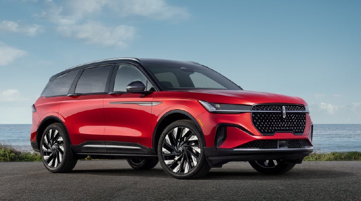 A 2025 Lincoln Nautilus® Reserve model is shown with the stylish available Jet Appearance Package. | Haldeman Lincoln in Allentown PA