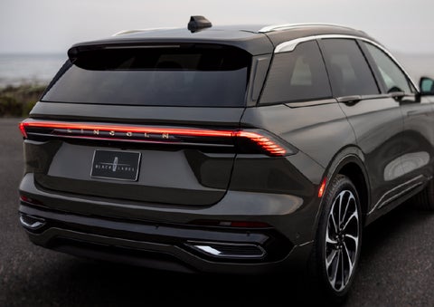 The rear of a 2025 Lincoln Black Label Nautilus® SUV displays full LED rear lighting. | Haldeman Lincoln in Allentown PA