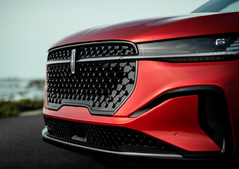 The sleek grille of a 2025 Lincoln Nautilus® SUV with the available Jet Appearance Package makes a bold statement. | Haldeman Lincoln in Allentown PA
