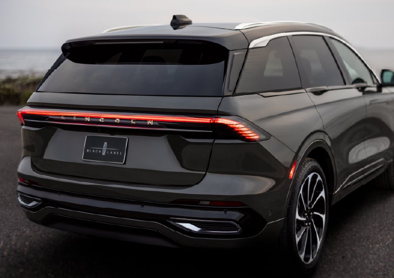 The rear of a 2026 Lincoln Black Label™ Nautilus® SUV displays full LED rear lighting. | Haldeman Lincoln in Allentown PA