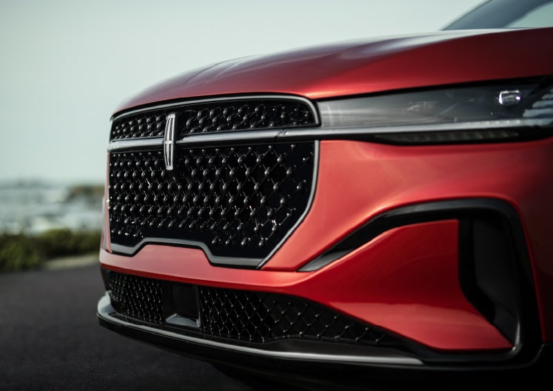 The sleek grille of a 2026 Lincoln Nautilus® SUV with the available Jet Appearance Package makes a bold statement. | Haldeman Lincoln in Allentown PA